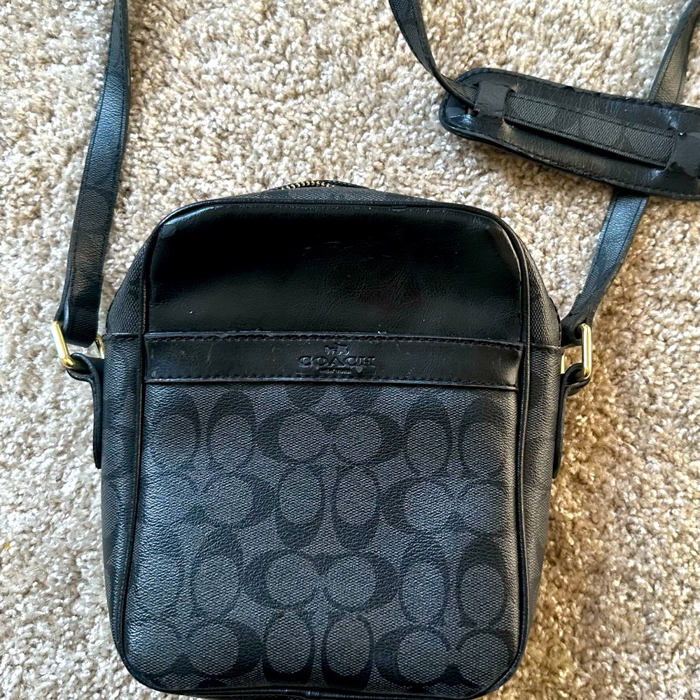 Coach sling bag for sale ! Barely used.